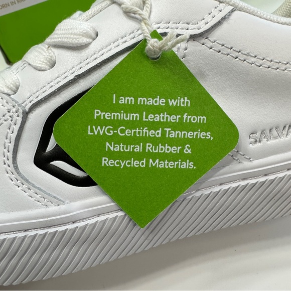 NEW Cariuma SALVAS White Leather Black Logo Sneaker - Picture 3 of 7